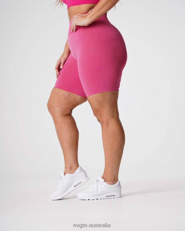 Women Pro Seamless Shorts 04060369 Fuchsia Fitness NVGTN