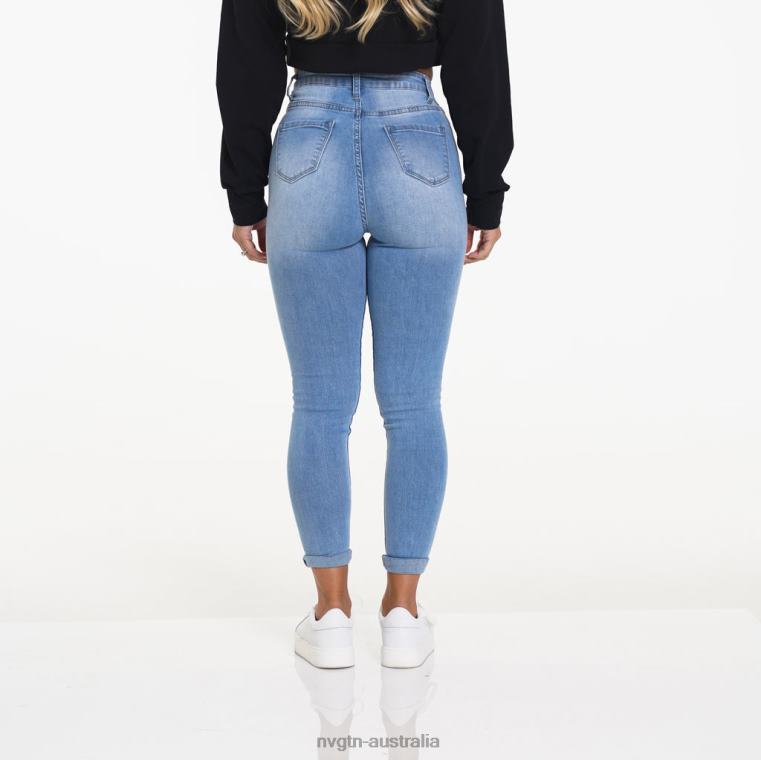 Women NavishapeJeans 04060741 Light Wash Lifestyle NVGTN